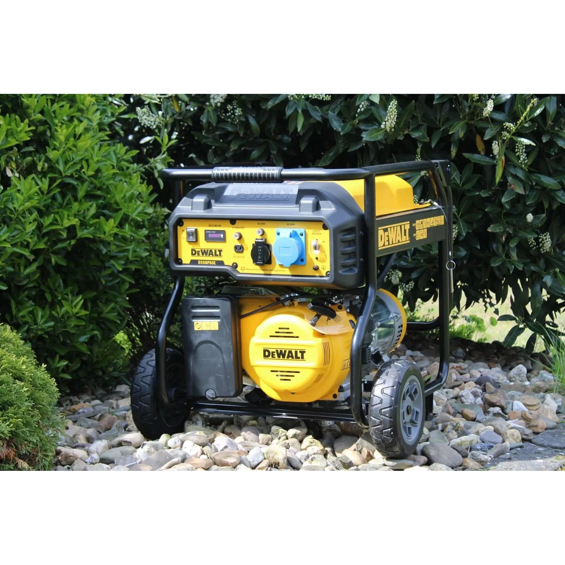 6500 Watt Benzin AVR Stromerzeuger DeWalt DXGNP65E - Image 5