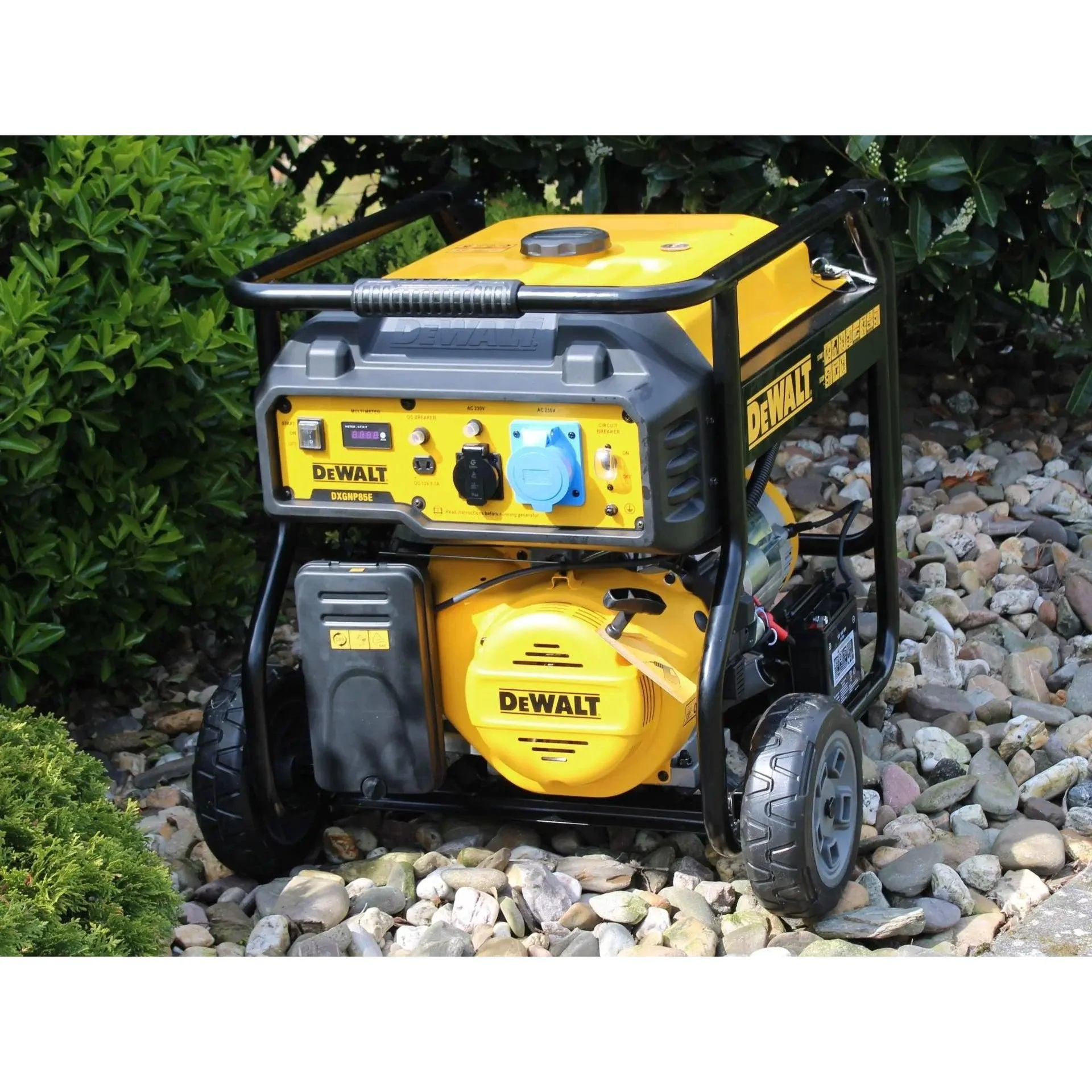 8500 Watt Benzin AVR Stromerzeuger DeWalt DXGNP85E - Image 4